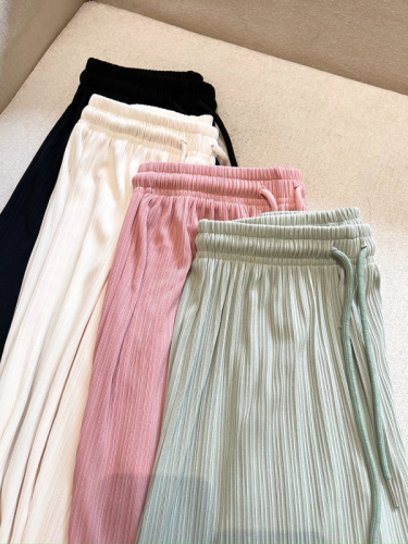Real shot of ice silk wide-leg pants for women in summer, thin, drapey, loose, casual ice silk straight pants