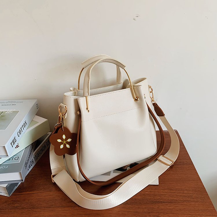 College student class bag women's bag 2024 new 2024 commuting large capacity single shoulder crossbody bag versatile handbag