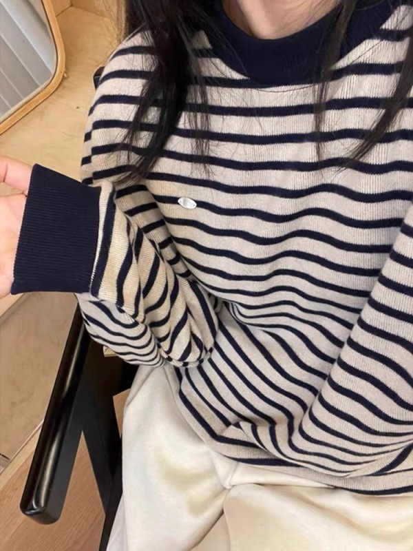 American striped round neck knitted women's spring and autumn new style loose unique super nice top
