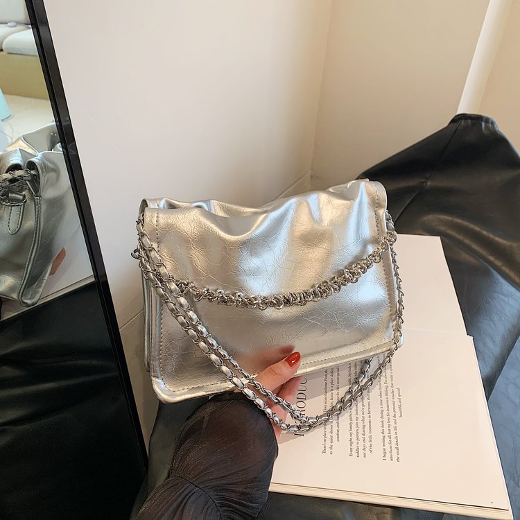 This year's popular super popular niche design bags, new women's bags, fashionable and versatile chain crossbody bags, bucket bags