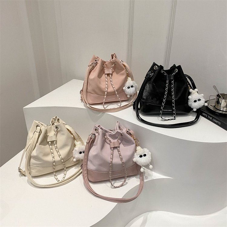 Korean fashion women's bag 2024 spring new pink bucket bag simple chain backpack one piece dropshipping
