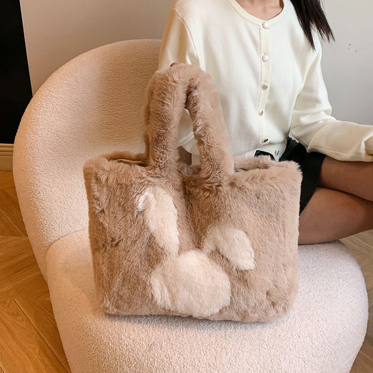 Large-capacity furry bag for women new autumn and winter cute cartoon tote bag handbag doll bag chain diagonal cross