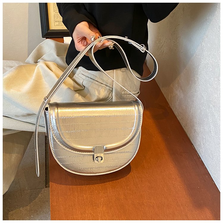 Silver niche summer underarm bag for women 2024 new simple saddle bag versatile ins shoulder bag crossbody bag