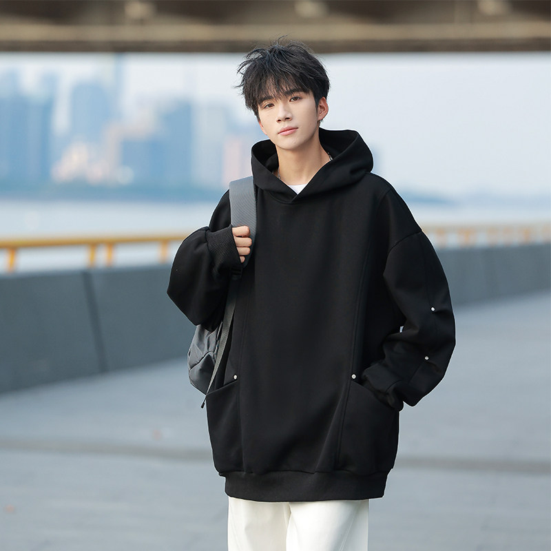 Spring and Autumn Hong Kong style hooded sweatshirts for men, two new items from fashion brands