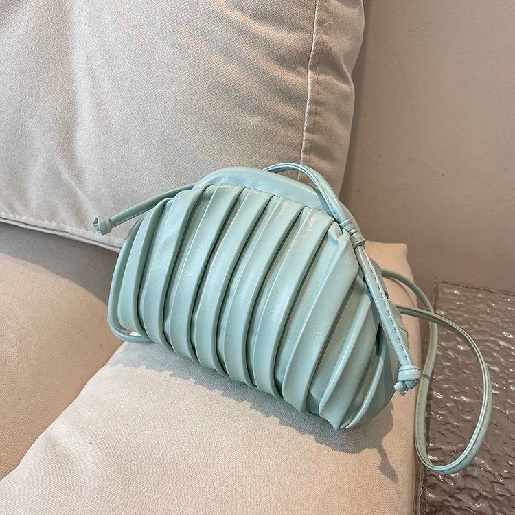 2024 new Korean style women's bag, versatile cloud pleated armpit bag, casual fashion shell bag, shoulder crossbody bag