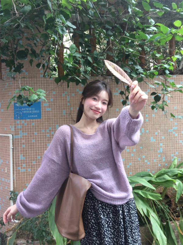 Lazy style puff sleeve sweater + floral skirt