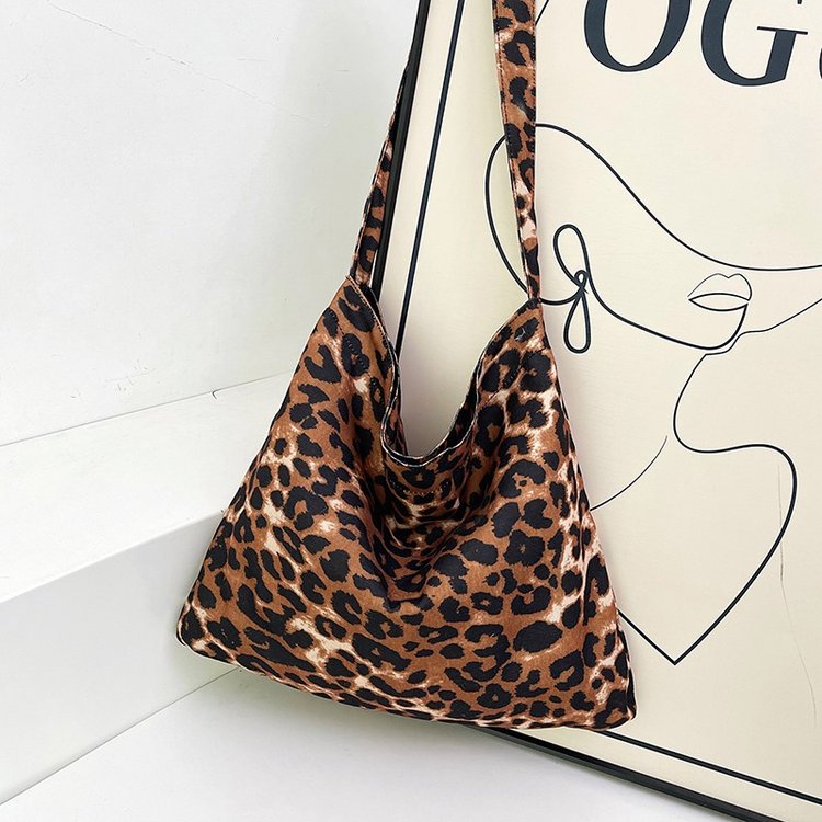 Large leopard print tote bag large capacity casual women's bag Xin Zhilei same canvas bag corduroy shoulder crossbody bag