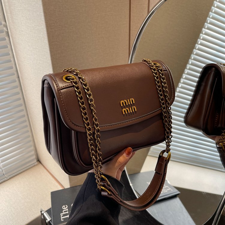 Korean version of retro large-capacity bag for women 2024 new trendy chain briefcase fashion commuter bag casual shoulder bag