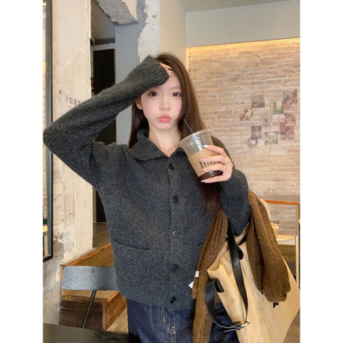 Soft waxy lapel knitted cardigan thickened warm and heat-locking sweater jacket