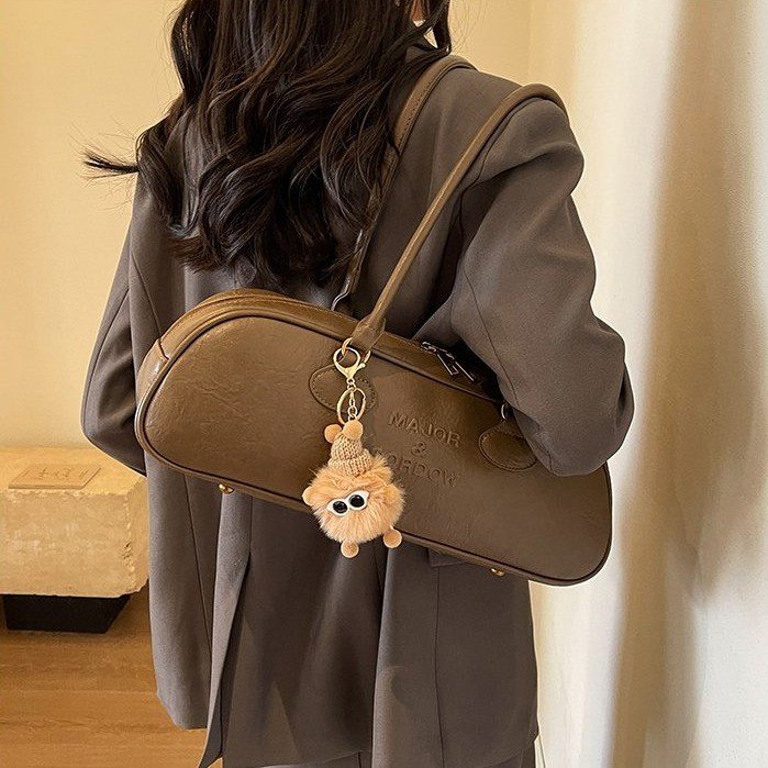 Large-capacity armpit bag for women 2024 new high-end and weird bag retro hot style portable shoulder bag