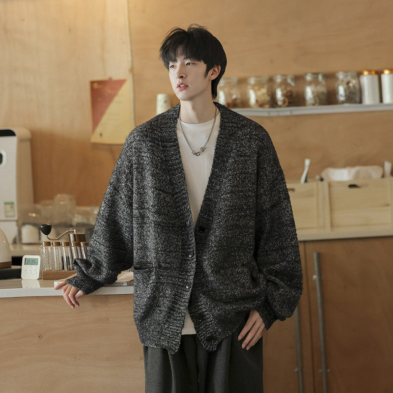 New winter sweater jacket for teenagers Hong Kong style V-neck cardigan sweater for men