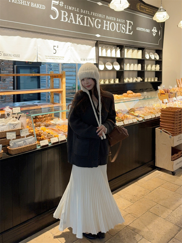Lazy style soft and waxy sweater jacket + high-waisted knitted fishtail skirt