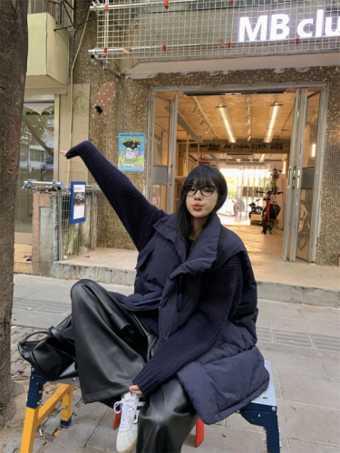 Style navy blue versatile loose round neck soft waxy thickened sweater + thickened vest cotton coat