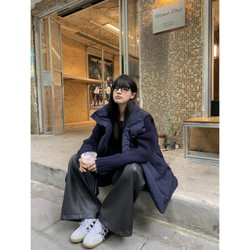 Style navy blue versatile loose round neck soft waxy thickened sweater + thickened vest cotton coat