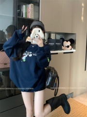 Cartoon embroidered velvet sweatshirt, lazy loose design, round neck jacket for women