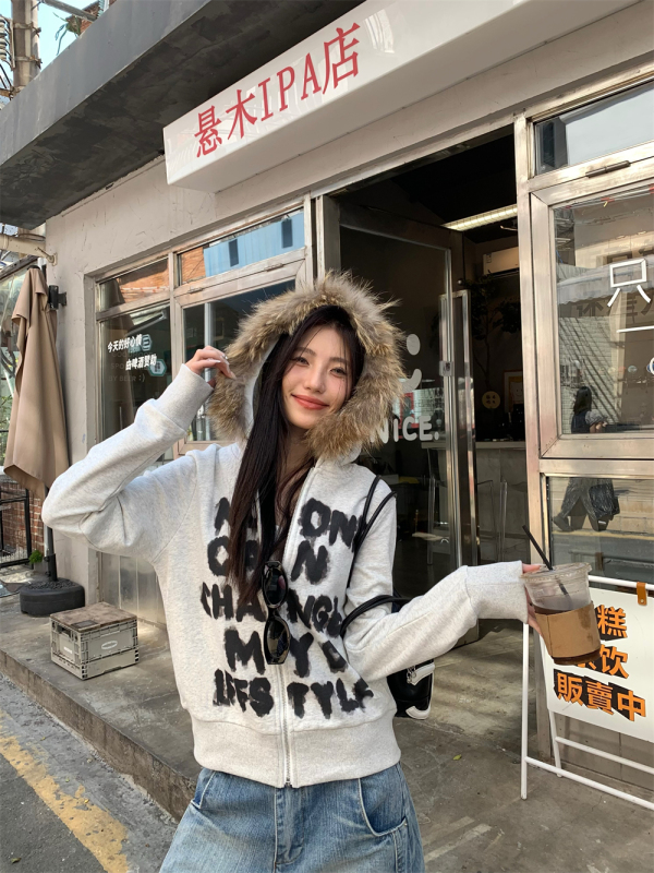 American retro lazy letter printed fur collar hooded sweatshirt for women in autumn and winter hot girl cardigan jacket