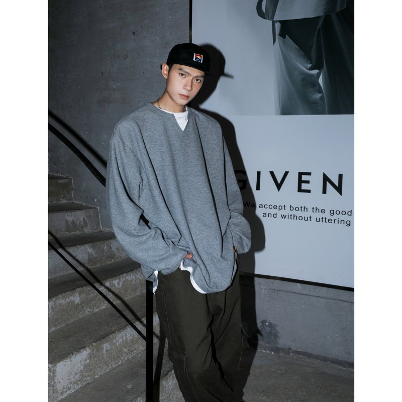 Spring and autumn long-sleeved T-shirt design top fake two-piece sweatshirt large size American trend