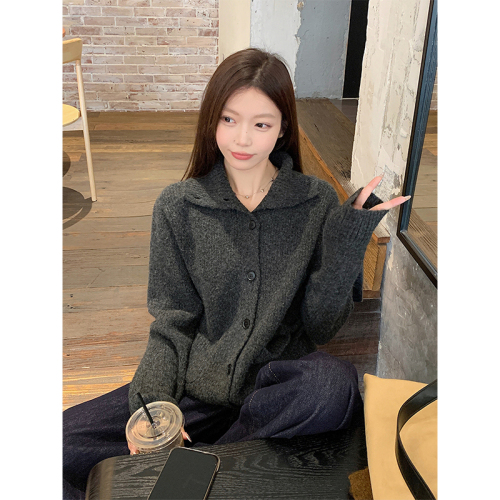 Soft waxy lapel knitted cardigan thickened warm and heat-locking sweater jacket