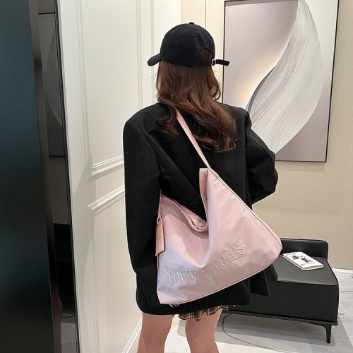 Simple, fashionable, casual shoulder, shoulder and armpit bag, sports, fitness, yoga, commuting, versatile backpack, women's shoulder bag