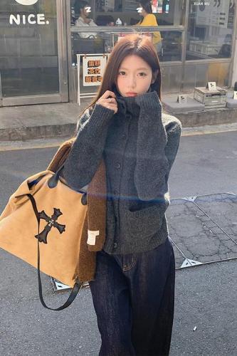 Soft waxy lapel knitted cardigan thickened warm and heat-locking sweater jacket