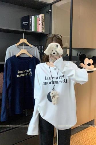 Printed white long-sleeved T-shirt for women in winter thickened inner layering shirt loose round neck American top