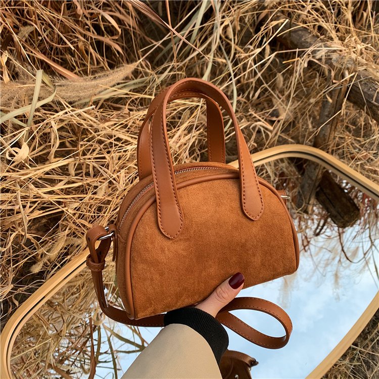 Hot-selling women's bag original new trendy fashion retro shell bag niche versatile ins shoulder crossbody bag