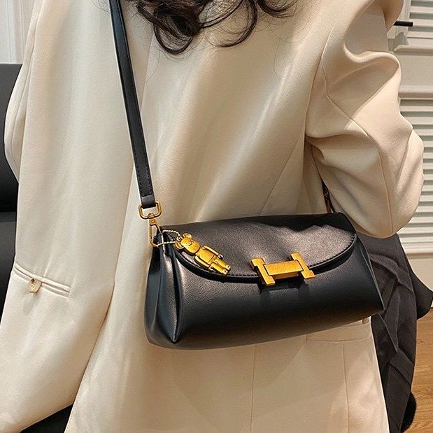 2024 new women's small square bag, retro simple cross-body bag, trendy niche versatile shoulder bag, high-end commuter bag
