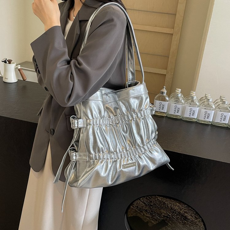 Fashion trendy armpit bag for women 2024 summer Korean ins simple pleated tote bag niche casual women's bag