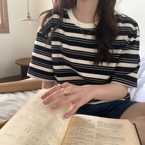 Retro Striped Short Sleeve T-Shirt Women's Summer Loose Slim Embroidered Contrast Color Round Neck Casual Half Sleeve Top