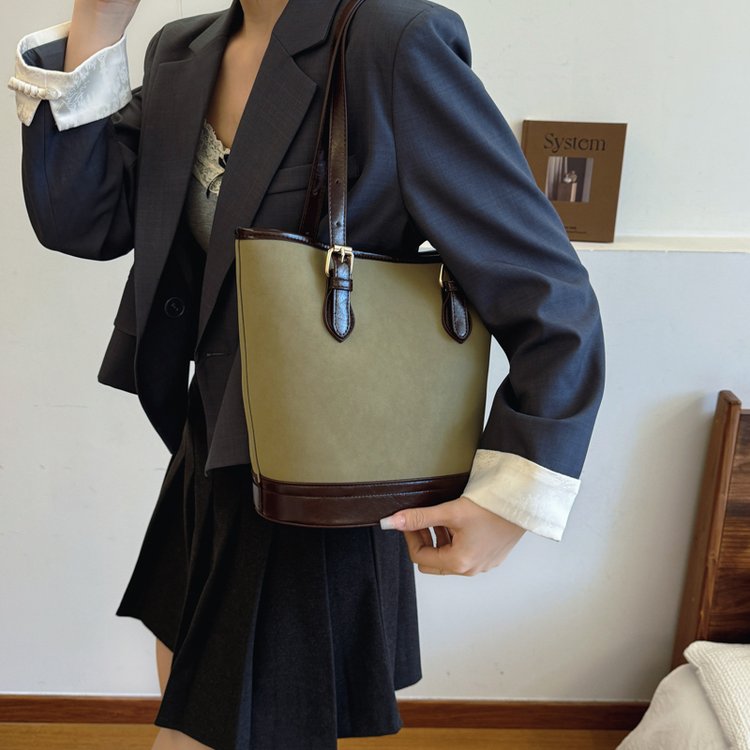 Cross-border niche texture armpit bag for women autumn 2024 new fashion retro simple bucket bag shoulder bag