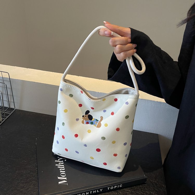 Niche armpit bag for women 2024 new polka dot cartoon puppy cute bucket bag versatile casual crossbody bag