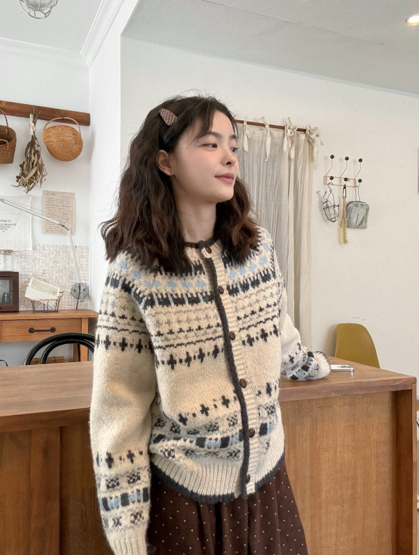 Korean style retro jacquard round neck single breasted knitted cardigan sweater jacket