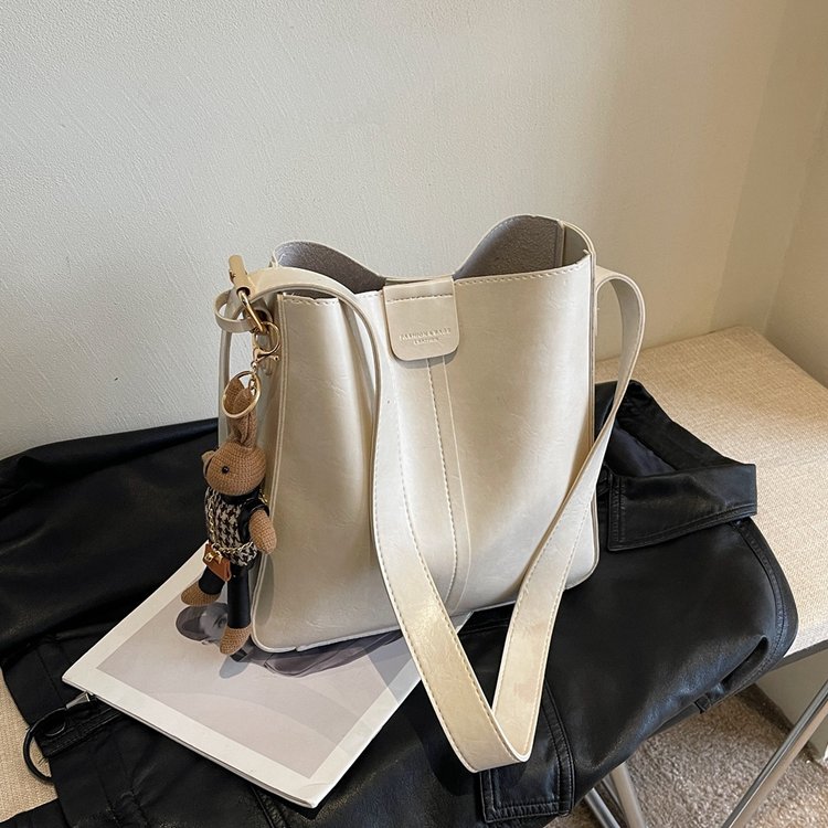 Korean women's bag new fashion high-end bag large capacity bucket bag single shoulder cross armpit bag wholesale