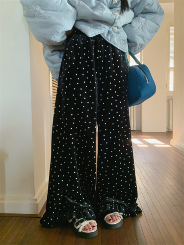 Gentle elastic stand-up collar, loose age-reducing embroidered bud cotton-padded jacket + velvet floral wide-leg pants suit