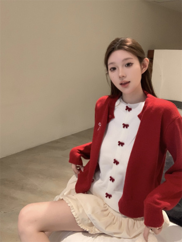 Embroidered bow fake two-piece design cardigan sweater for women in autumn and winter with white top