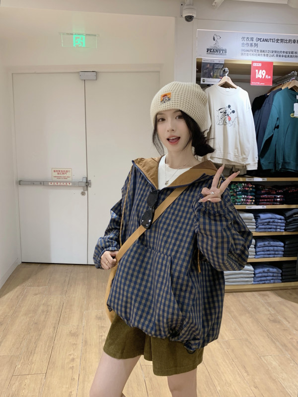 Colorblock plaid loose hooded jacket + corduroy shorts set