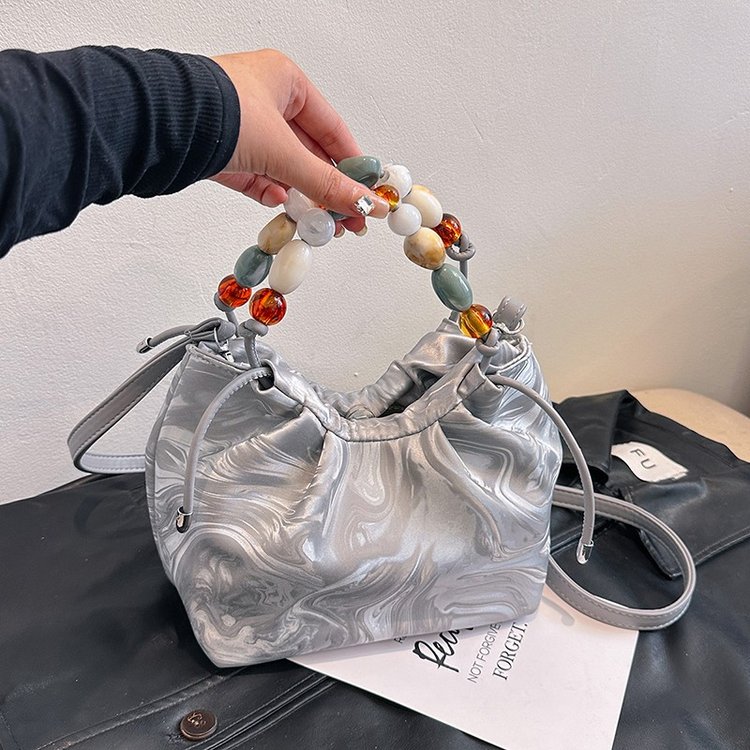High-end national style beaded handbag 2024 new fashion cloud bag versatile single shoulder crossbody bag Qiudong