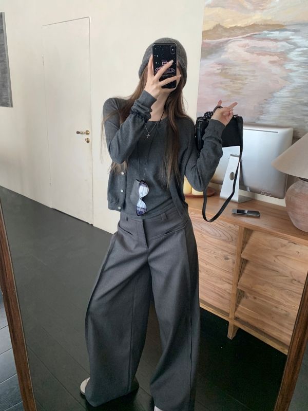 Stacking short knitted cardigan two-piece top and versatile drapey wide-leg suit pants suit