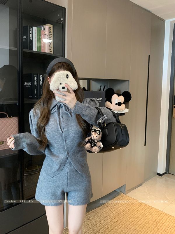 Fashionable collared long-sleeved stand-up collar sweater knitted shorts suit