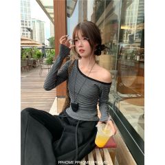 Korean foreign trade Dole cotton retro hot girl contrast striped slanted shoulder T-shirt women's early autumn slim short top