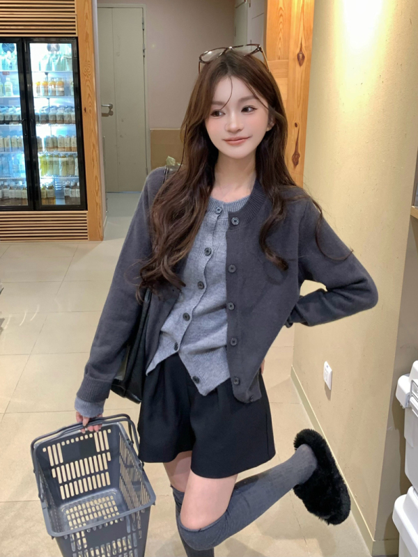 Korean simple fake two-piece knitted cardigan top