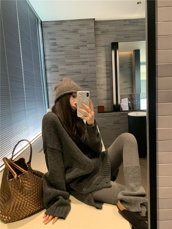 Lazy style high-end suit for women in autumn soft and waxy pullover knitted sweater hip-hugging skirt two-piece set