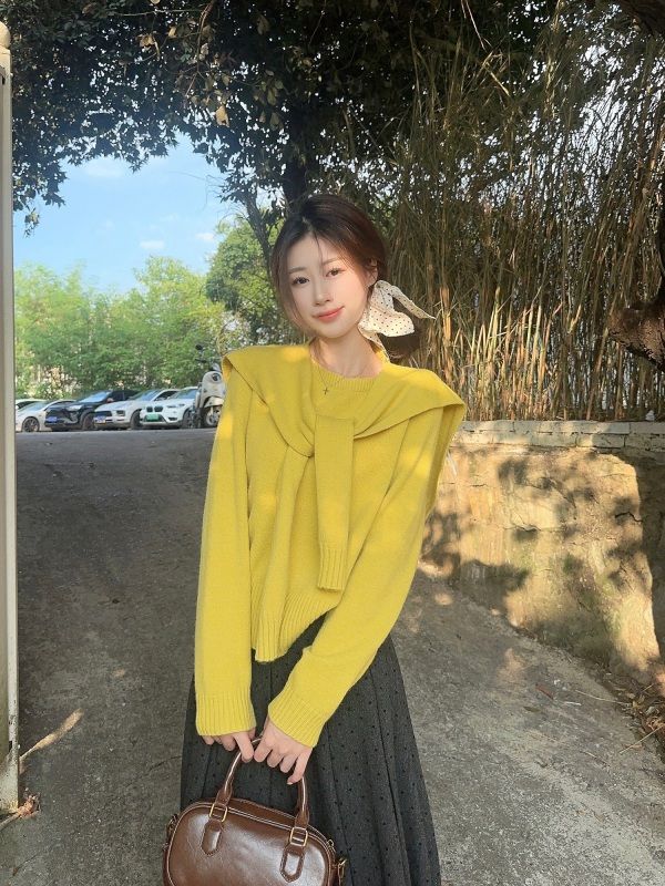Korean style all-match round neck knitted shawl sweater + heart printed skirt