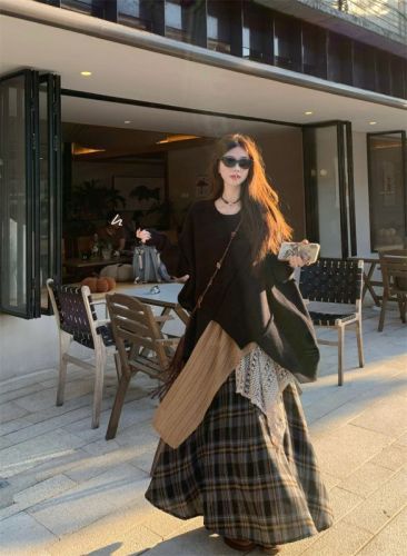 Retro all-match loose irregular sweater + retro plaid splicing all-match skirt suit