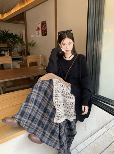 Retro all-match loose irregular sweater + retro plaid splicing all-match skirt suit