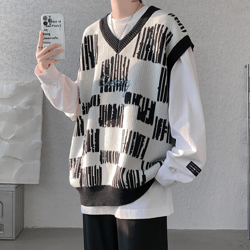 Autumn new versatile V-neck knitted vest embroidered wool vest