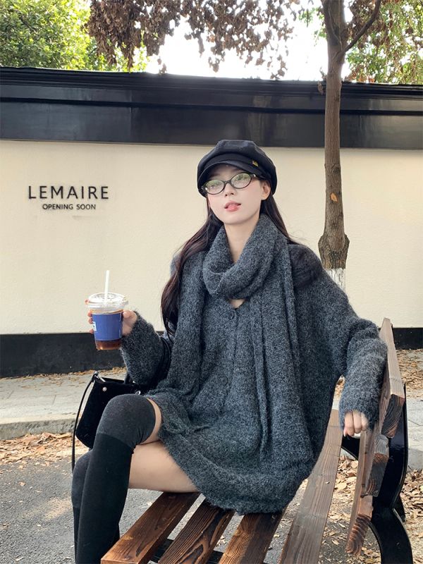 Korean chic simple multi-color V-neck single-breasted warm sweater comes with scarf