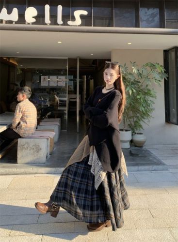 Retro all-match loose irregular sweater + retro plaid splicing all-match skirt suit