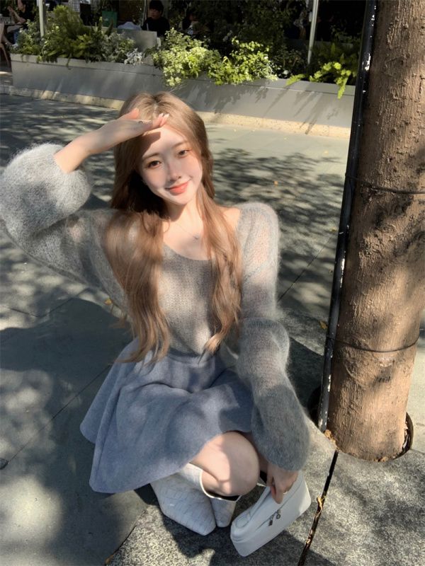 Korean style fashionable age-reducing V-neck sweater high-waist skirt suit