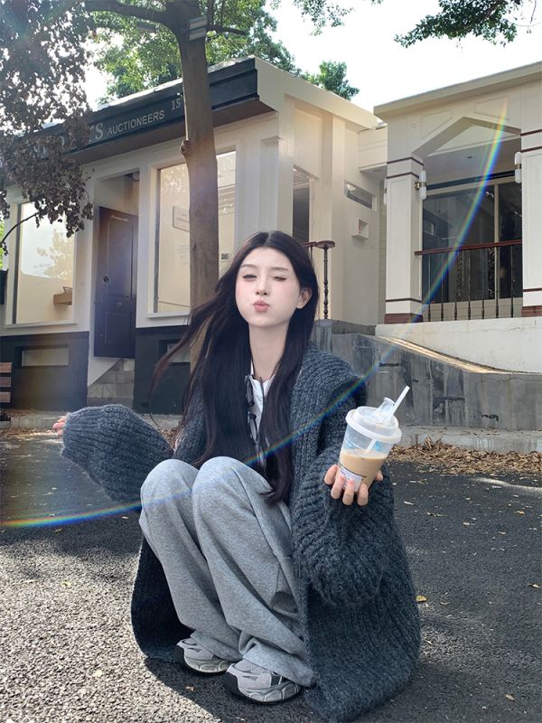 Autumn and winter Korean chic simple solid color hooded thickened knitted sweater cardigan jacket